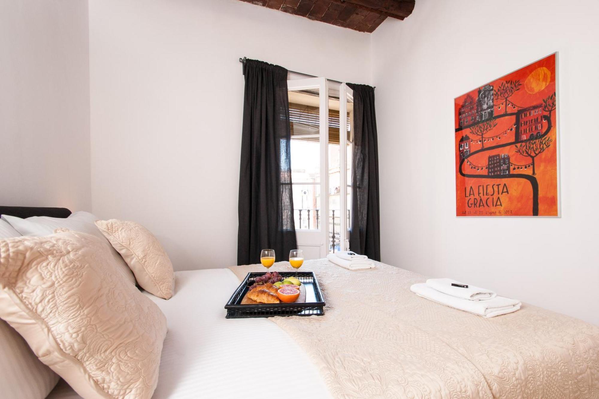 Short Stay Group Gracia Serviced Apartments Barcelona Exterior photo