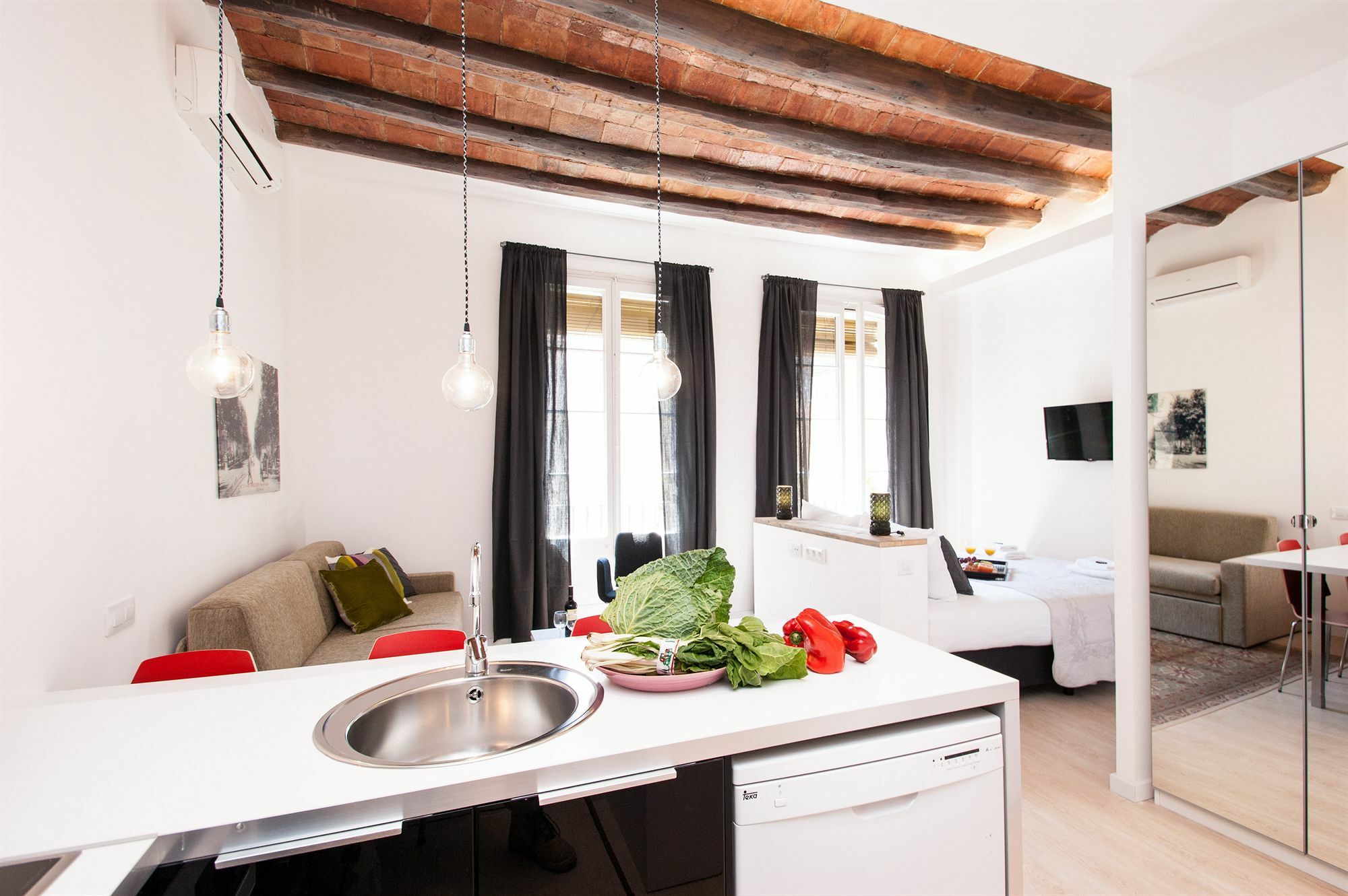 Short Stay Group Gracia Serviced Apartments Barcelona Exterior photo